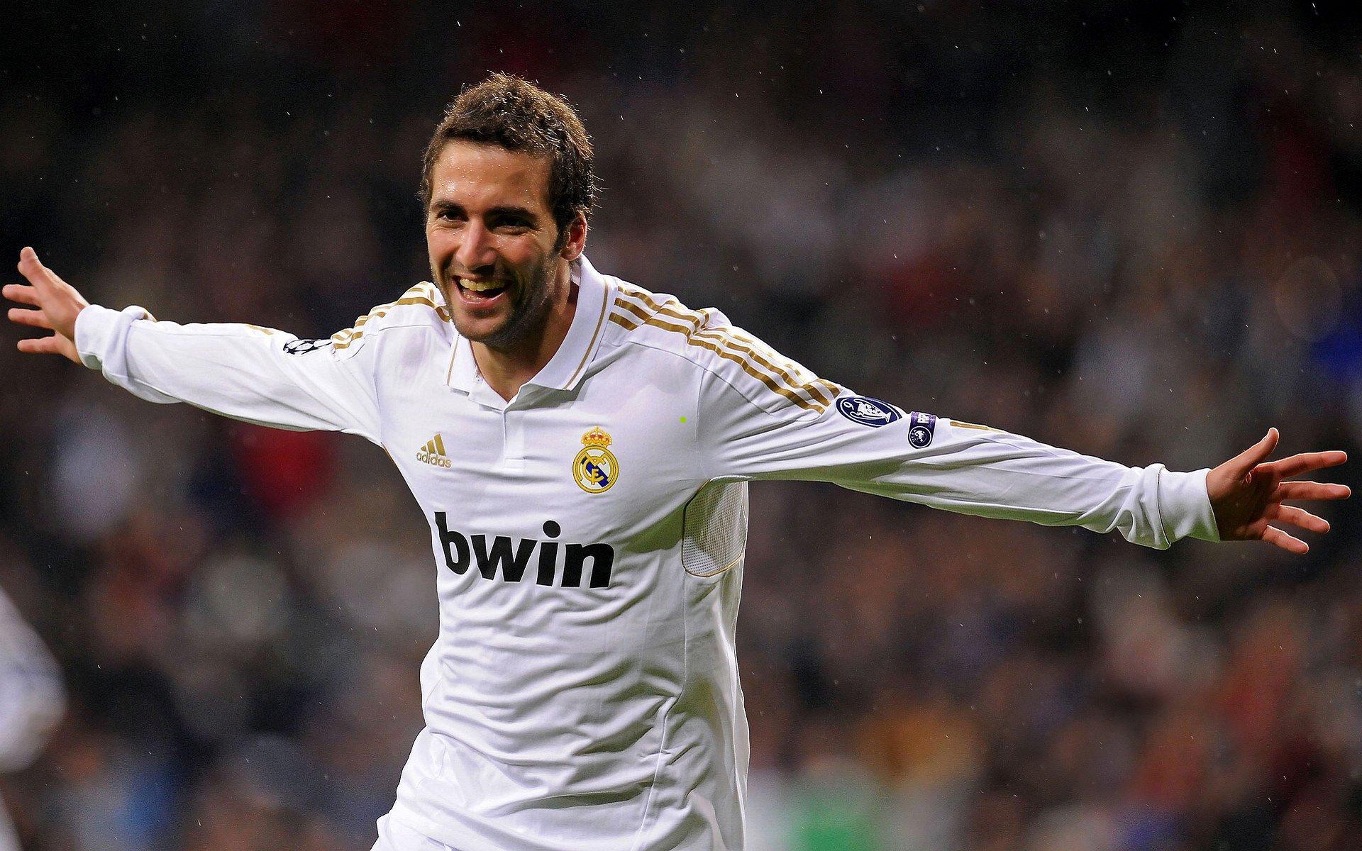 开云_孙兴慜闪耀北美赛场，帽子戏法引爆MLS球迷狂欢